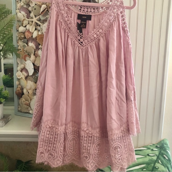 NWT! Sweet Feminine Pink Mauve Lace Cold Shoulder Top Sz 2X - Picture 1 of 10